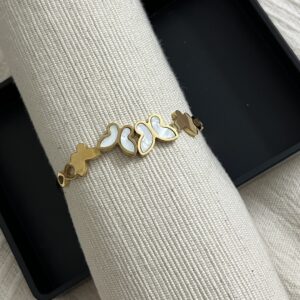 Catherine - Image 5