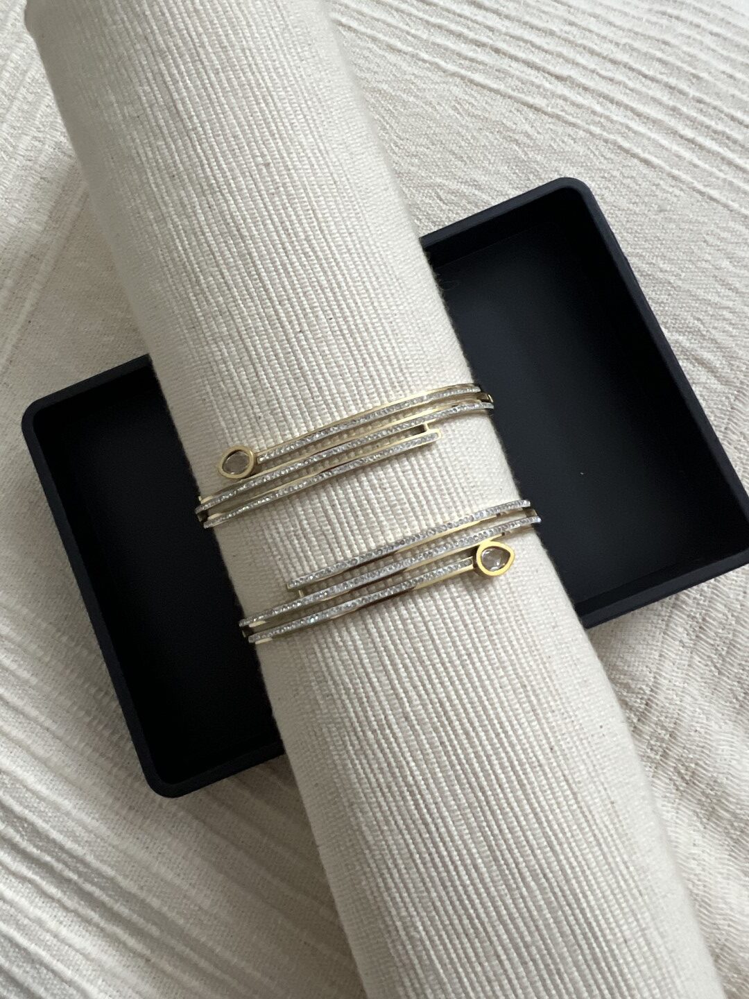Isabella - Image 7