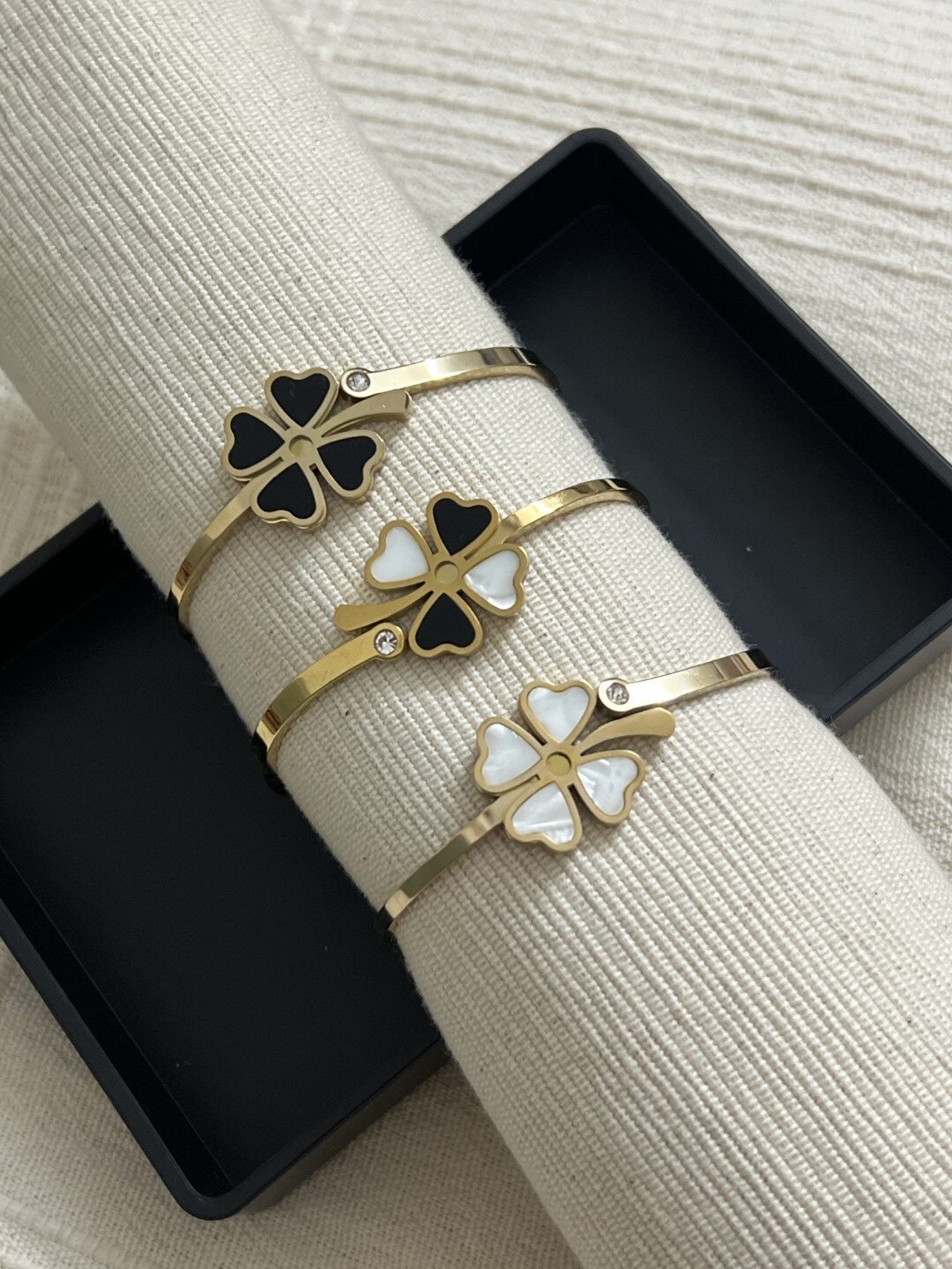 Lily - Image 1