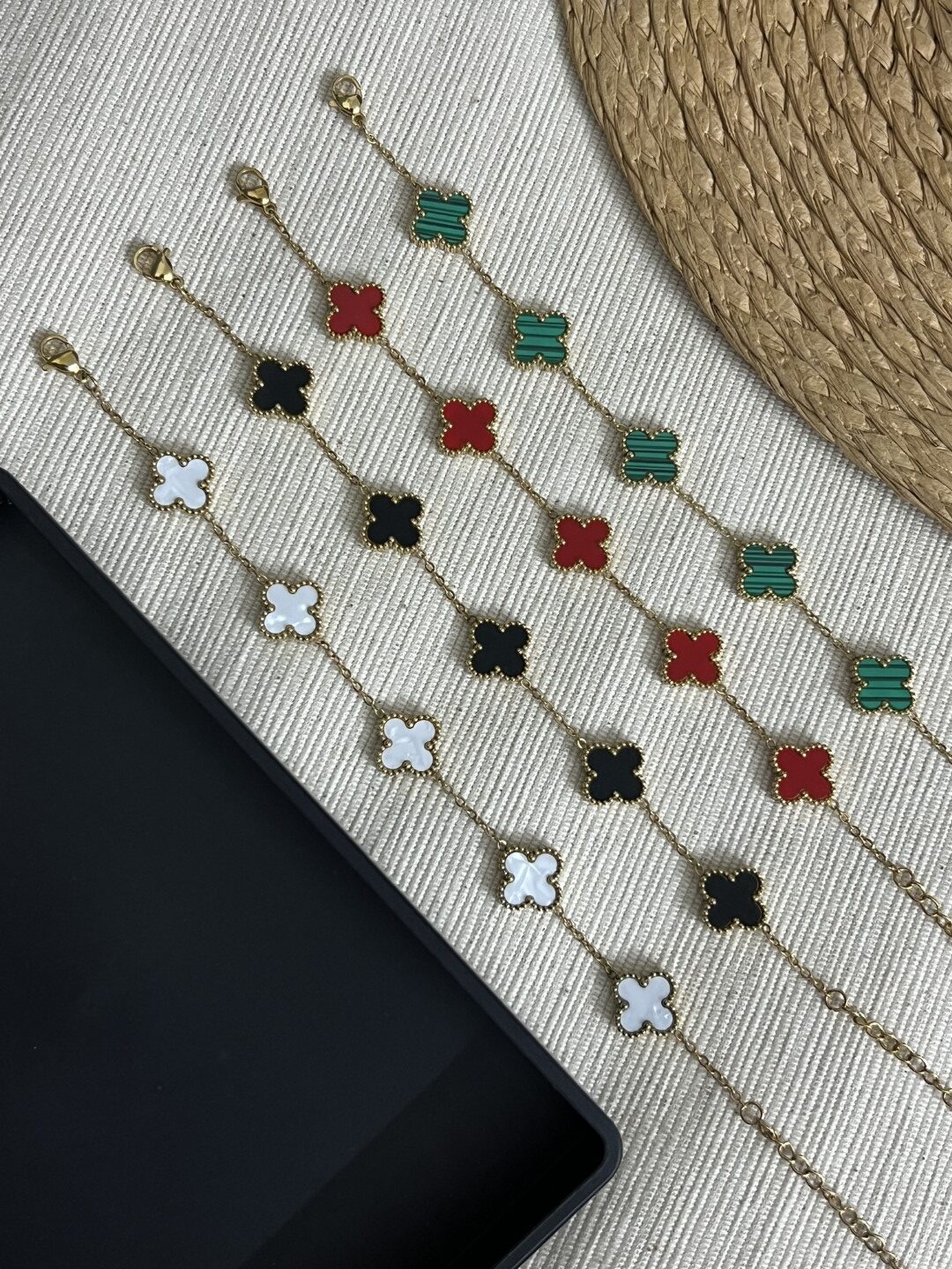 Clover - Image 1