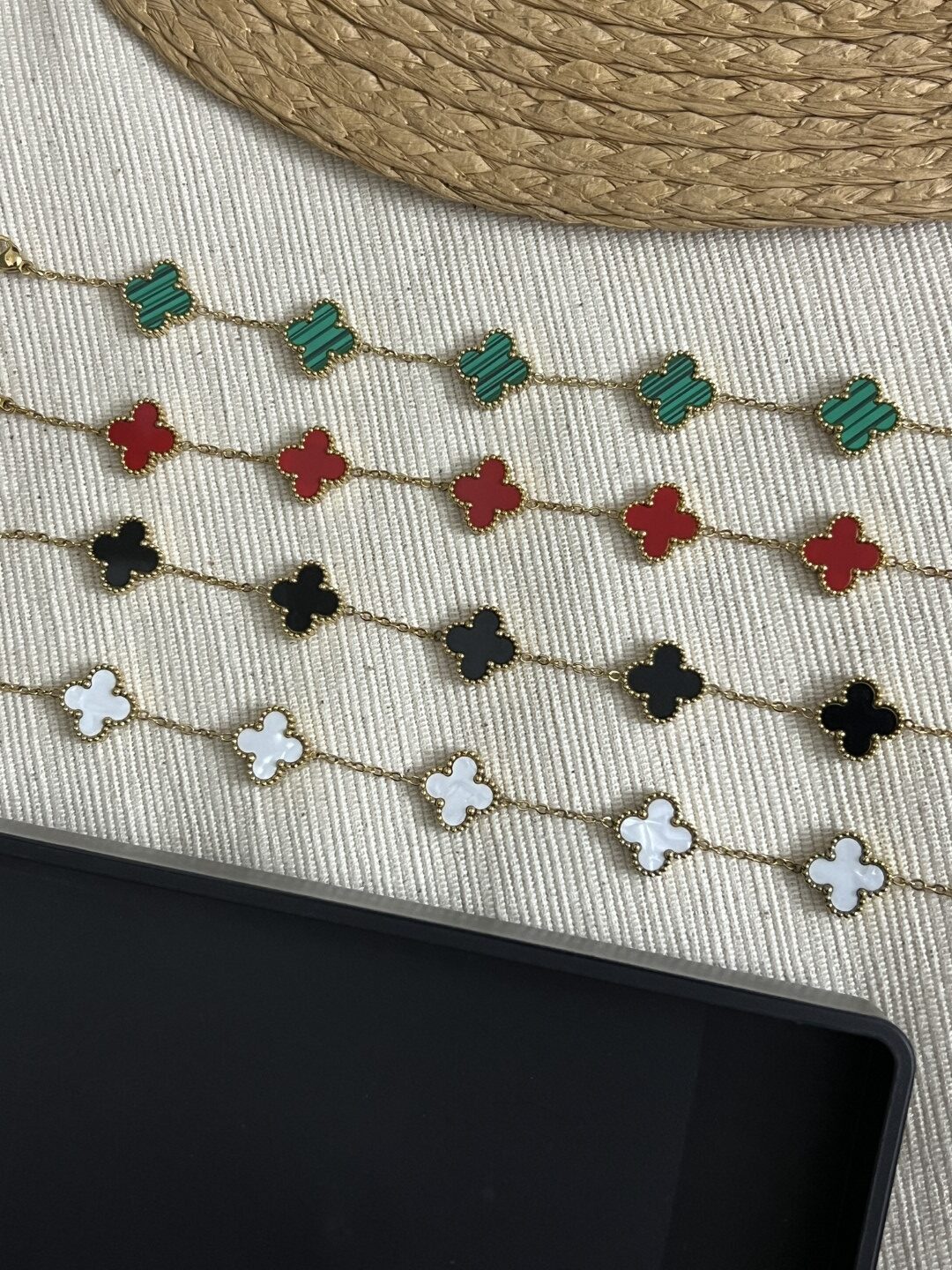 Clover - Image 7