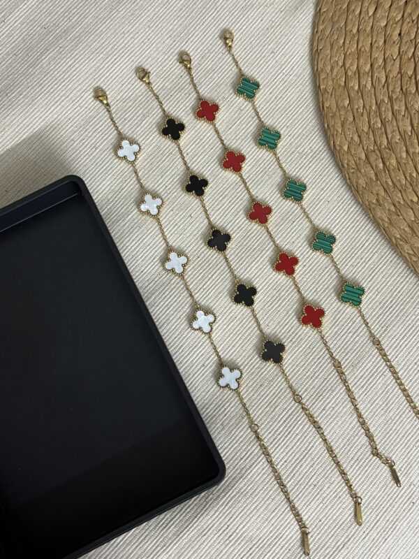 Clover - Image 3