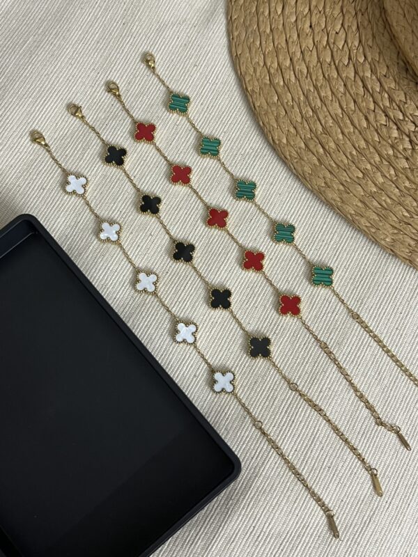 Clover - Image 2